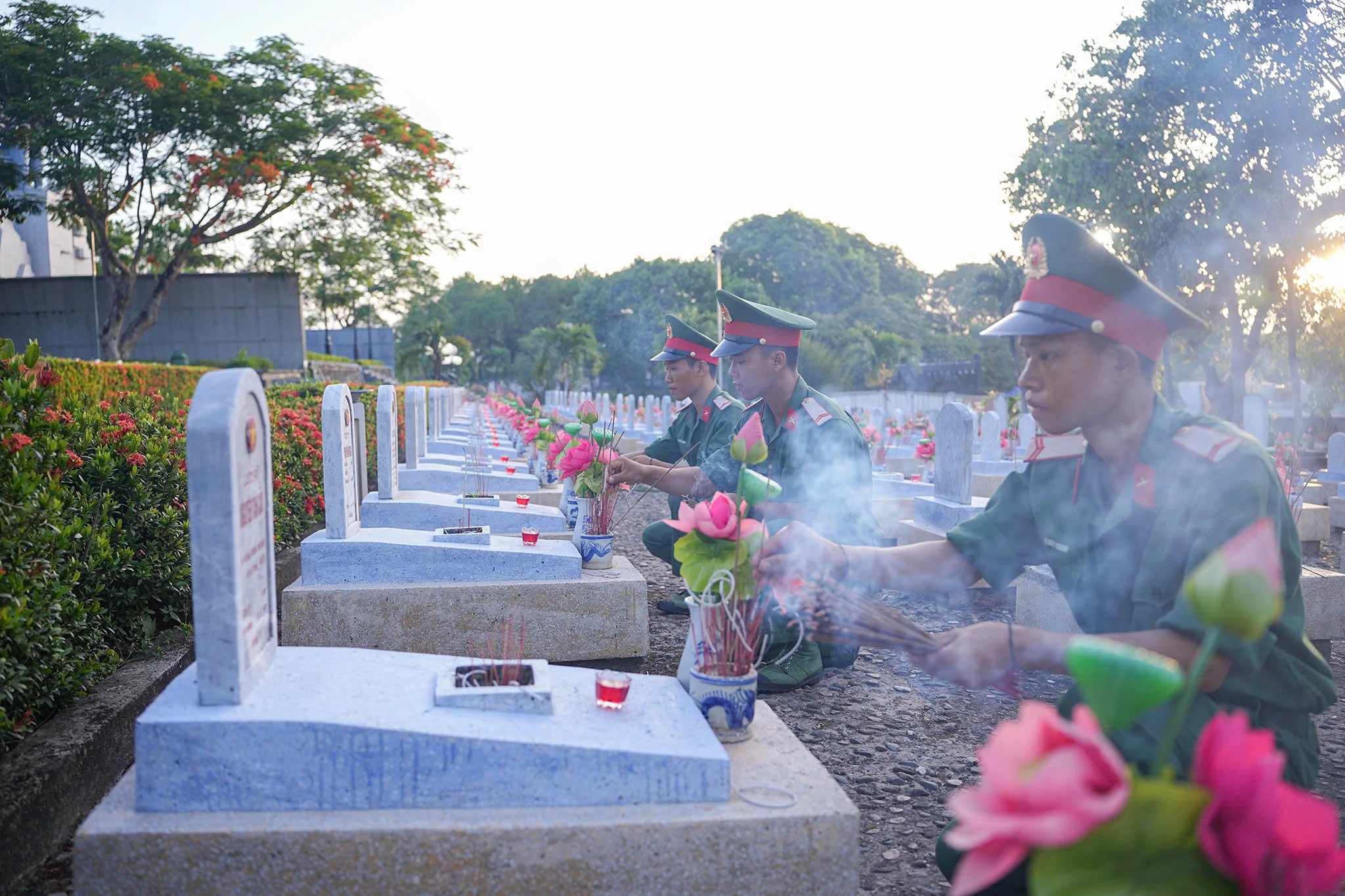 QUẢNG TRỊ THÁNG 7 TRI ÂN