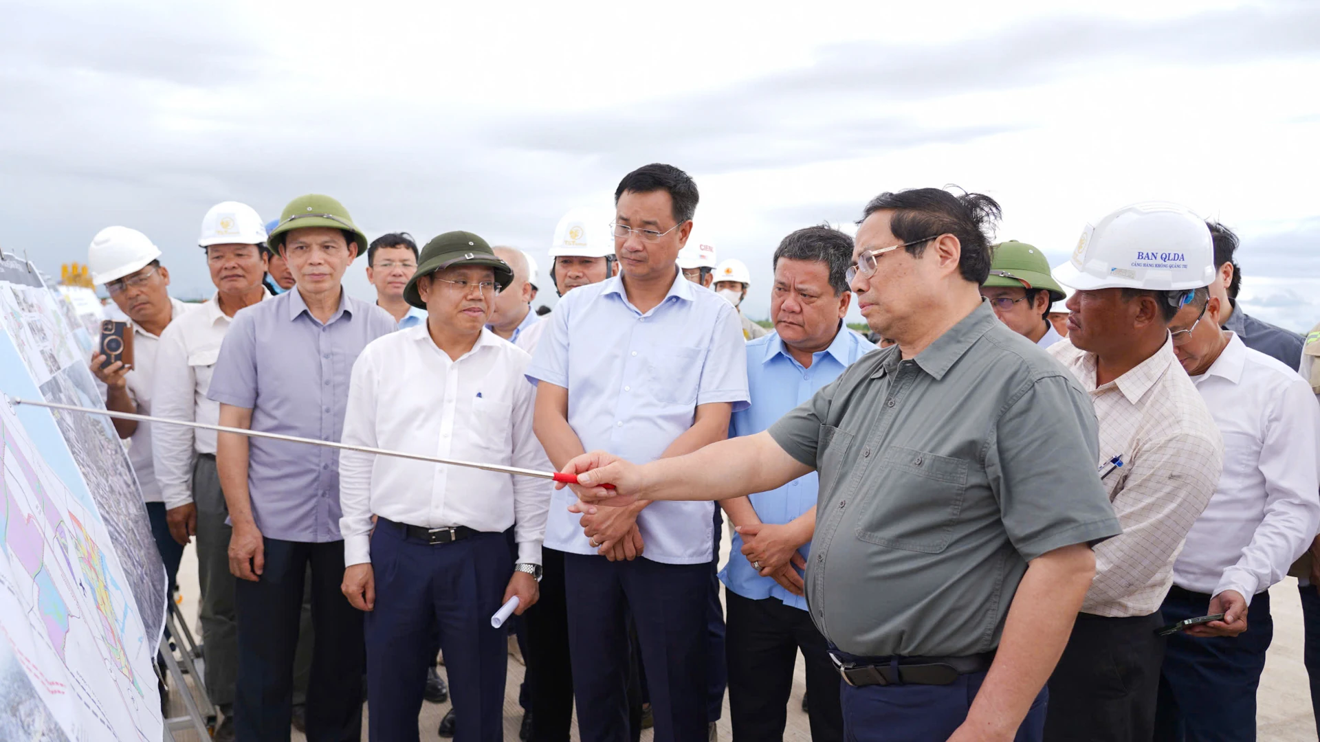 Thủ tướng Chính phủ kiểm tra các công trình trọng điểm ở Quảng Trị