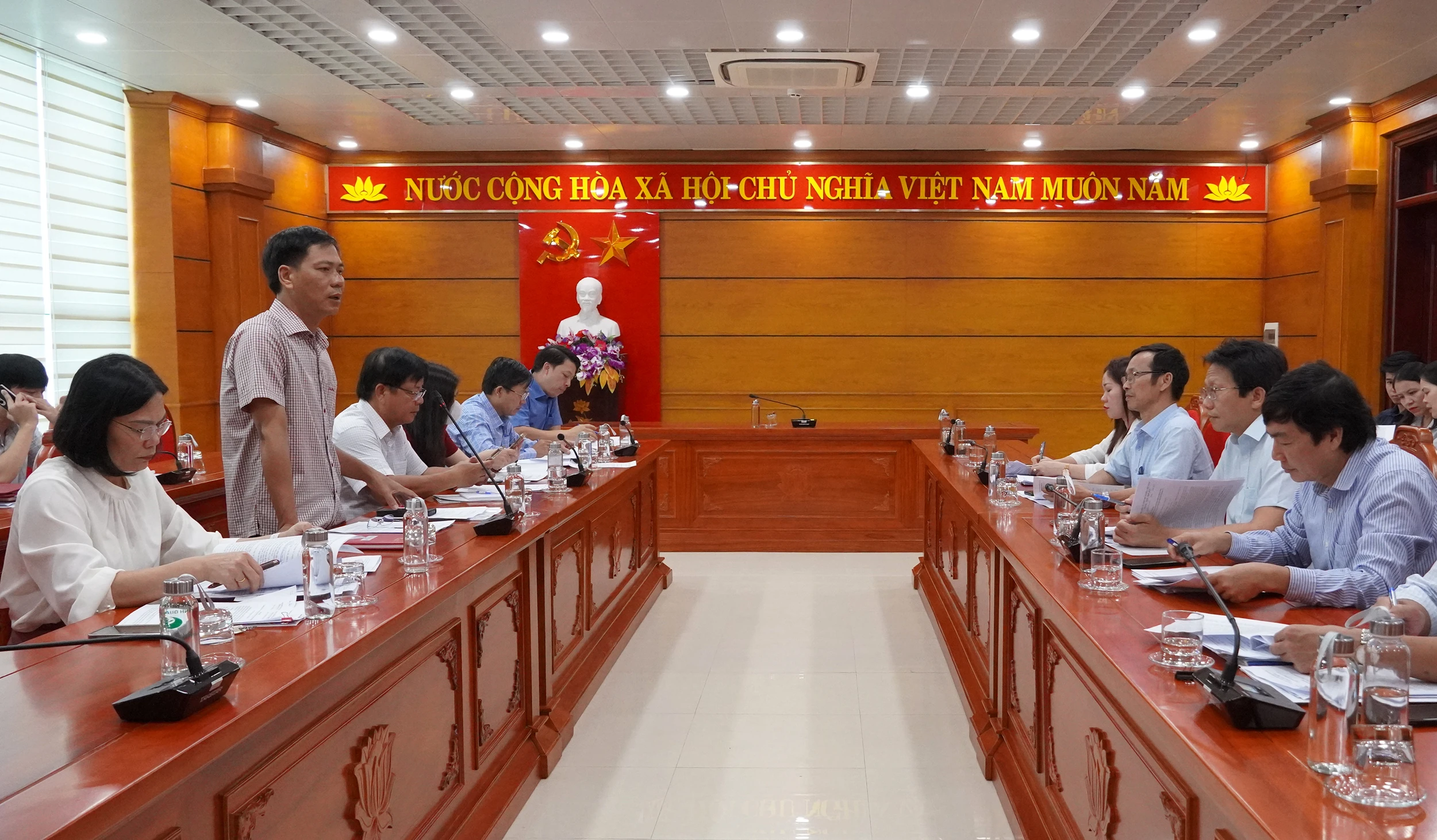 Thẩm tra một số nội dung trình tại kỳ họp thứ 2, HĐND tỉnh khoá VIII